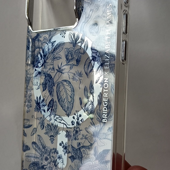 2 MagSafe Cases for iPhone 15 pro - Picture 3 of 10